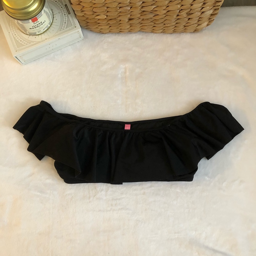 Victoria’s Secret Off-Shoulder Bikini Top